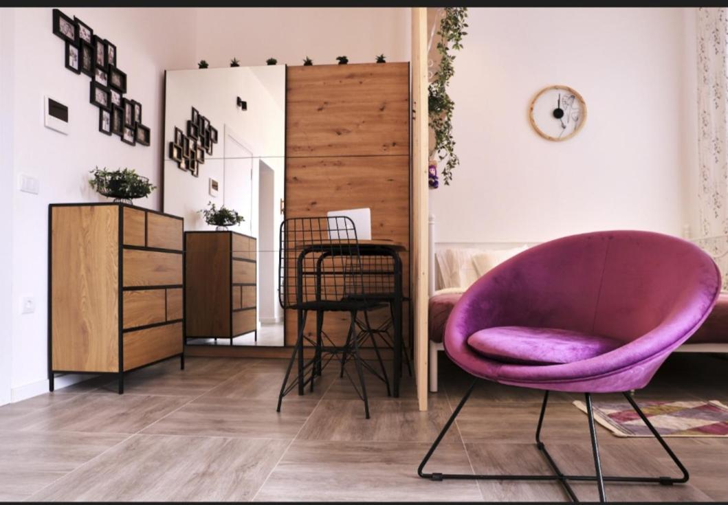 Apartment, 5 Minutes To The * Bar